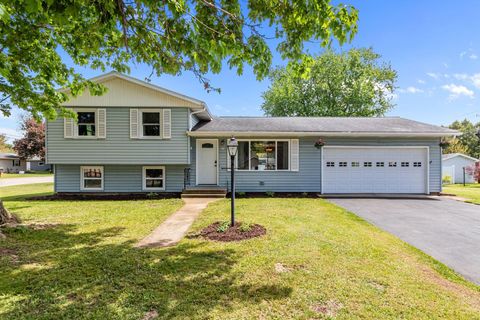 Photo of 274 Greeley St, Berlin, WI 54923 (MLS # 1963391)