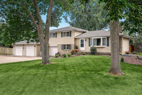 Photo of 613 Dauphin St, Campbell, WI 54603 (MLS # 1976135)