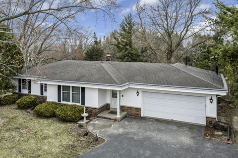 Photo of W256N5948 Windy Pass Dr, Lisbon, WI 53089 (MLS # 1956317)