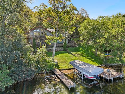 Photo of W5706 Bubbling Springs Dr, La Grange, WI 53121 (MLS # 1949820)