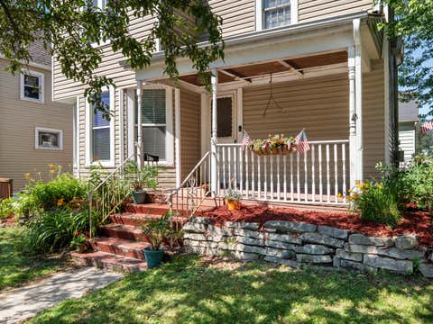 Photo of 436 N 7th St, Manitowoc, WI 54220 (MLS # 1971782)