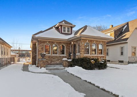 Photo of 4265 N 29th St, Milwaukee, WI 53216 (MLS # 1948990)