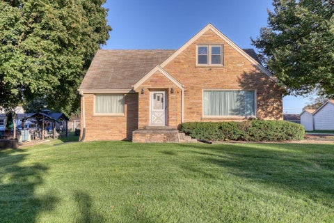 Photo of 3248 S 84TH St, Milwaukee, WI 53227 (MLS # 1985008)