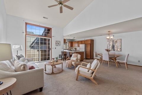 2005 S 102nd St, West Allis, WI 53227 - #: 1943678