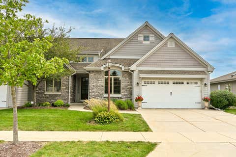 Photo of 1107 Woodland Hills Dr, Waukesha, WI 53188 (MLS # 1976950)