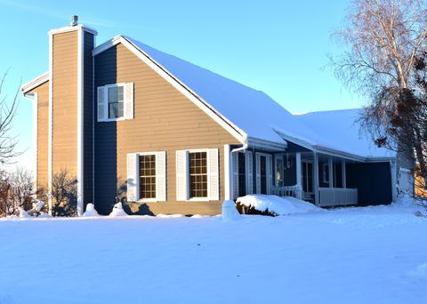 Photo of 229 S Cottrell Dr, Saukville, WI 53080 (MLS # 1944522)