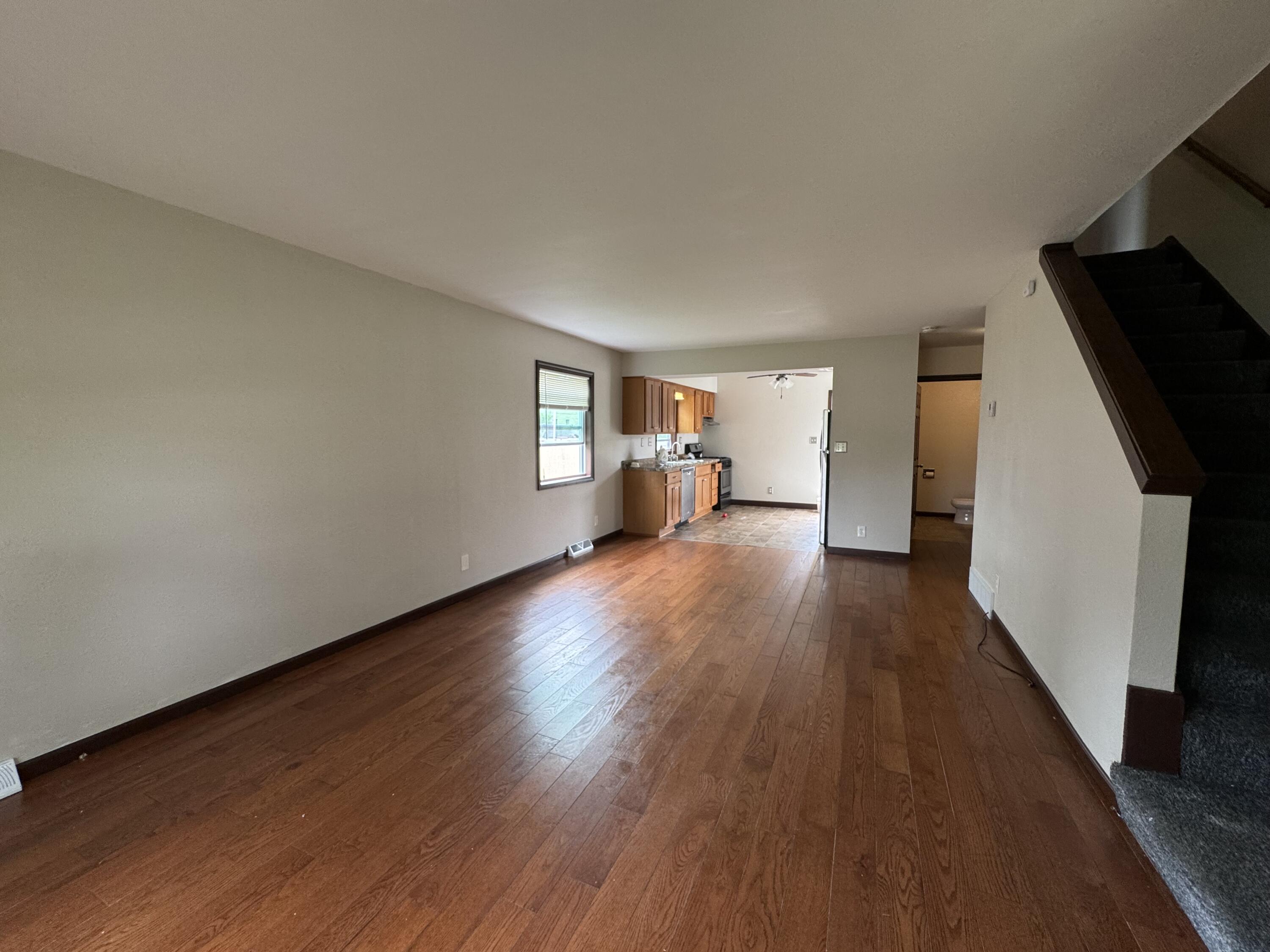 Milwaukee, Wisconsin 53224, United States, 3 Bedrooms Bedrooms, ,2 BathroomsBathrooms,Residential,Active,159256