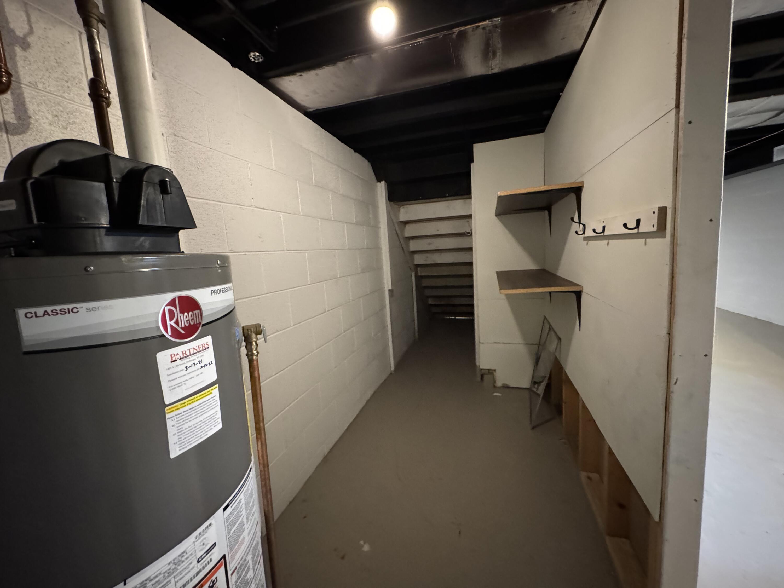 Milwaukee, Wisconsin 53224, United States, 3 Bedrooms Bedrooms, ,2 BathroomsBathrooms,Residential,Active,159256