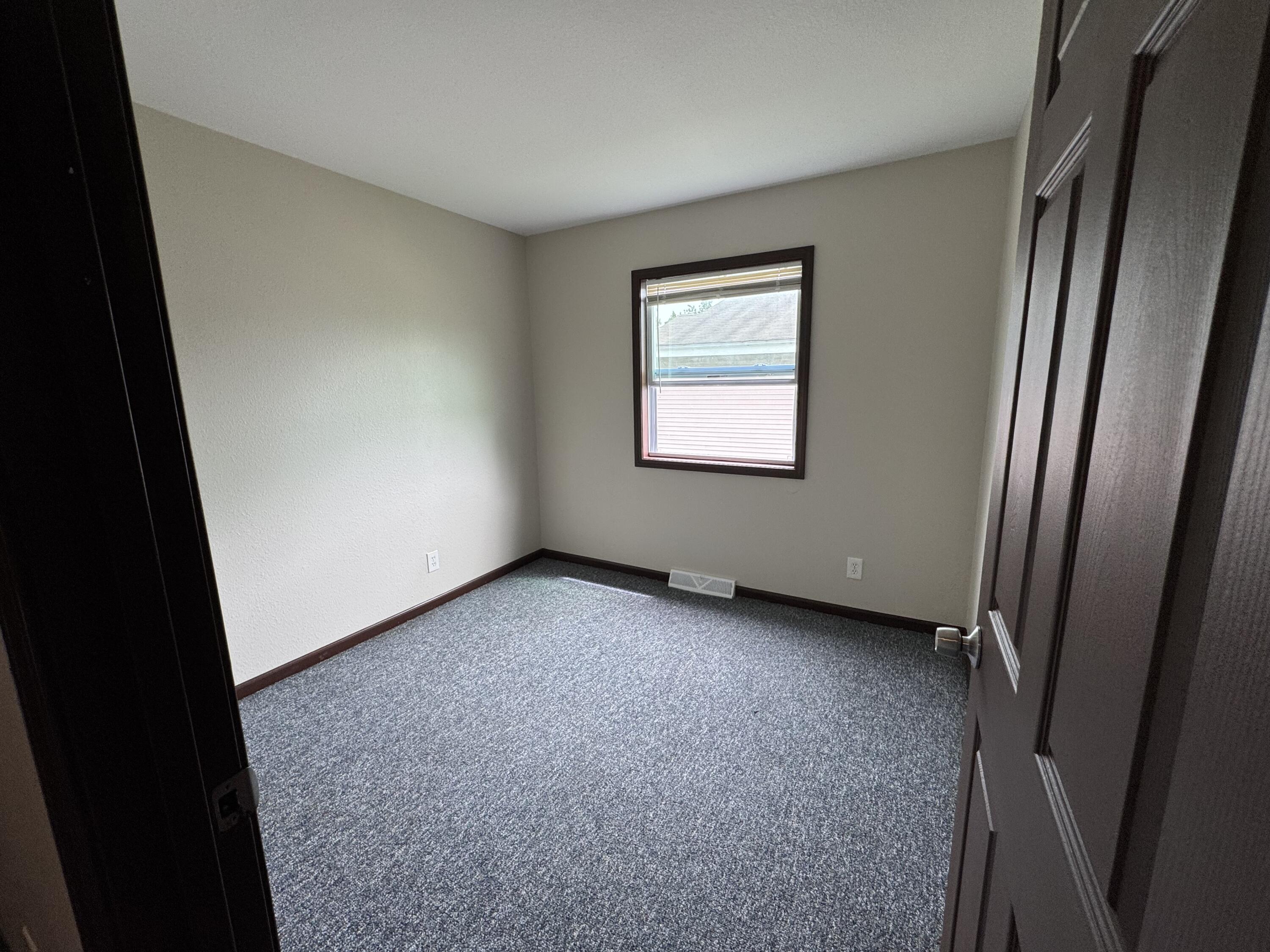 Milwaukee, Wisconsin 53224, United States, 3 Bedrooms Bedrooms, ,2 BathroomsBathrooms,Residential,Active,159256