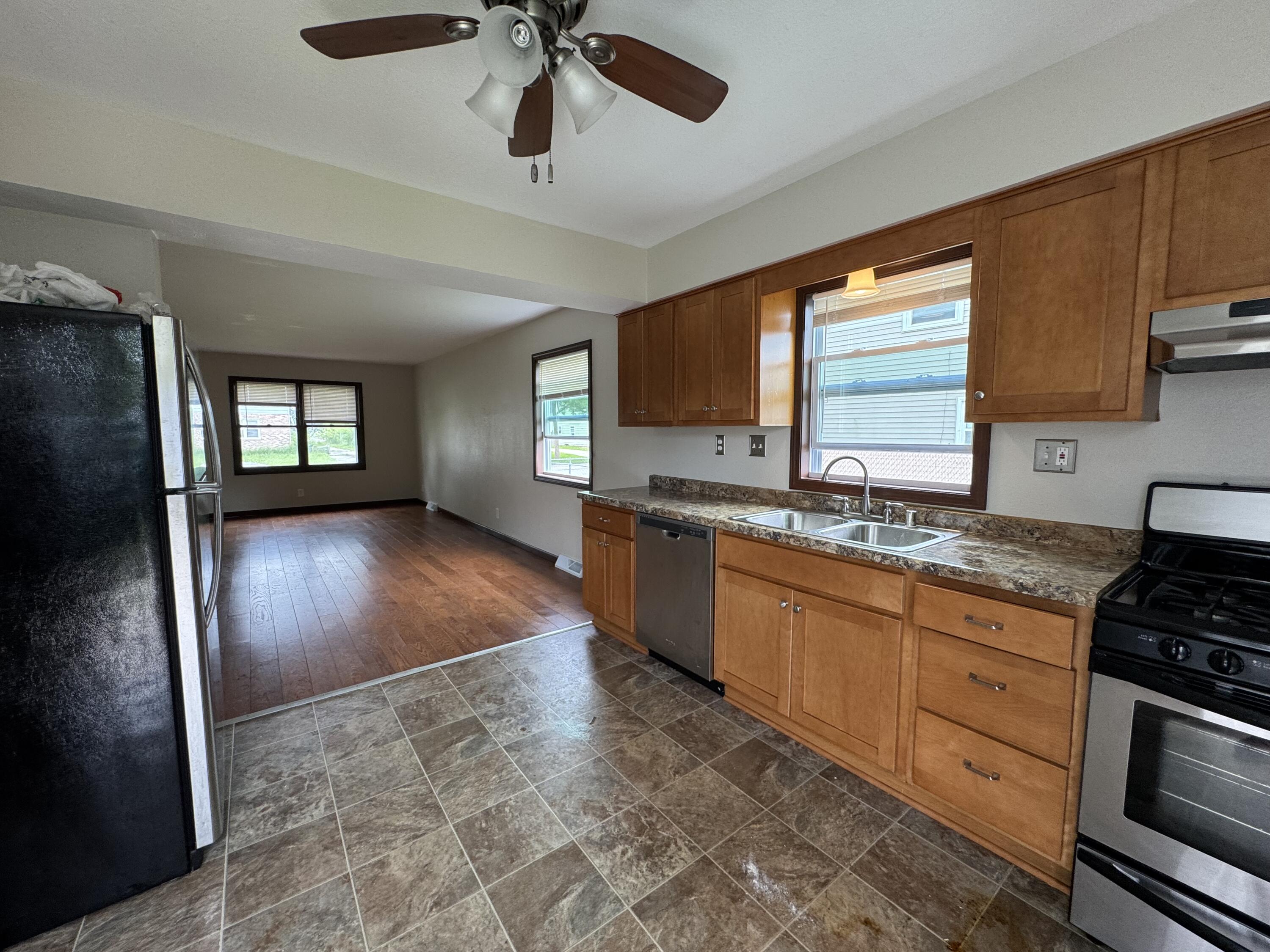 Milwaukee, Wisconsin 53224, United States, 3 Bedrooms Bedrooms, ,2 BathroomsBathrooms,Residential,Active,159256