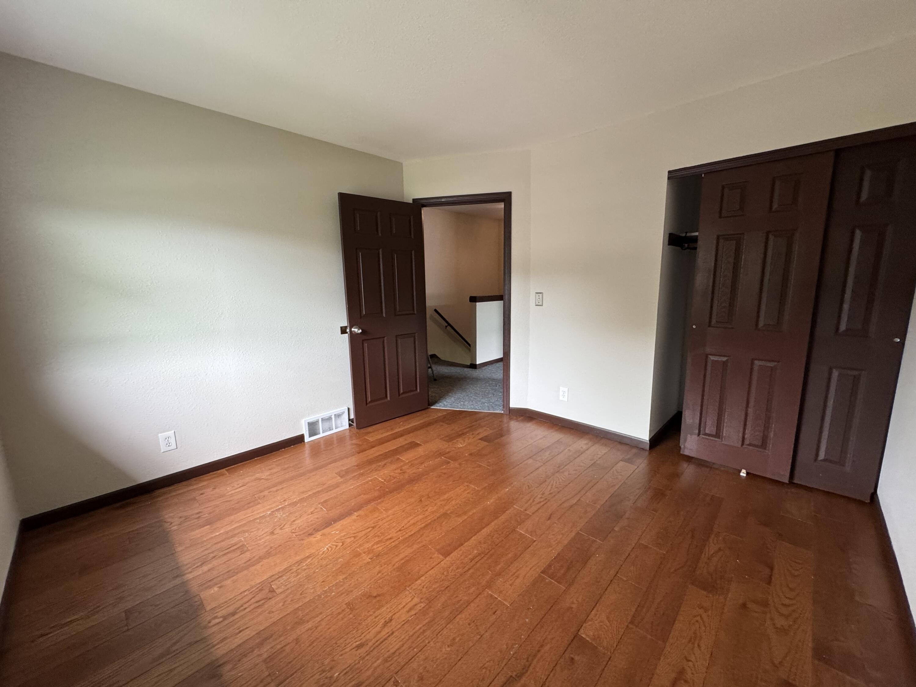 Milwaukee, Wisconsin 53224, United States, 3 Bedrooms Bedrooms, ,2 BathroomsBathrooms,Residential,Active,159256