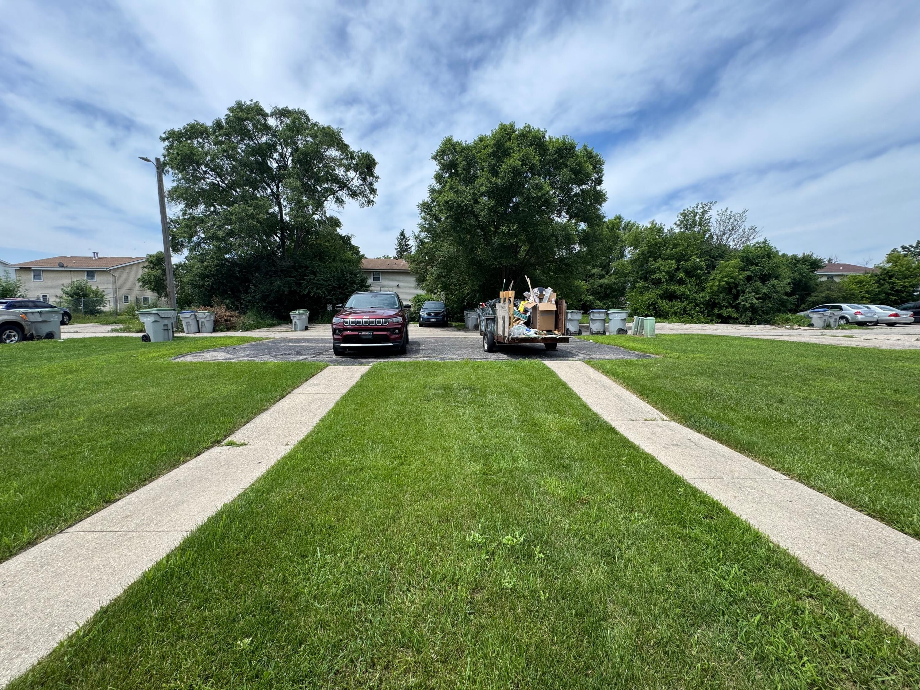 Milwaukee, Wisconsin 53224, United States, 3 Bedrooms Bedrooms, ,2 BathroomsBathrooms,Residential,Active,159256