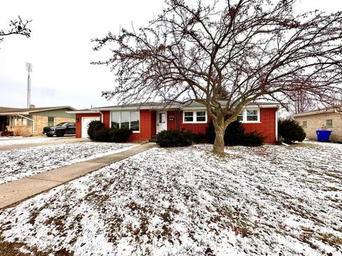 Photo of 2205 24th Ave, Kenosha, WI 53140 (MLS # 1946050)
