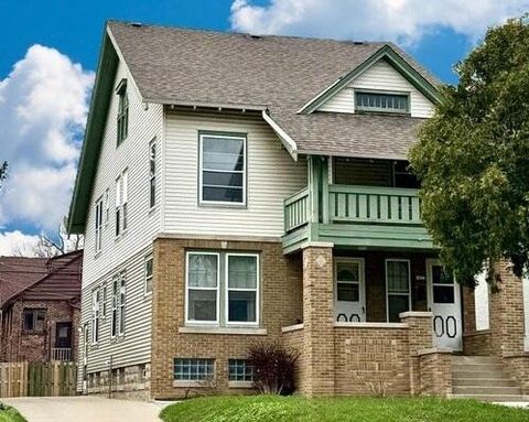 Photo of 1825 N 58th St, Milwaukee, WI 53208 (MLS # 1960447)