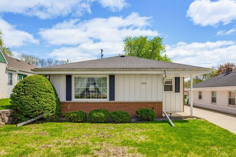 Photo of 2032 N 114th St, Wauwatosa, WI 53226 (MLS # 1959693)