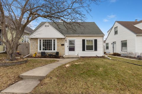 Photo of 2331 S 61st St, West Allis, WI 53219 (MLS # 1954014)