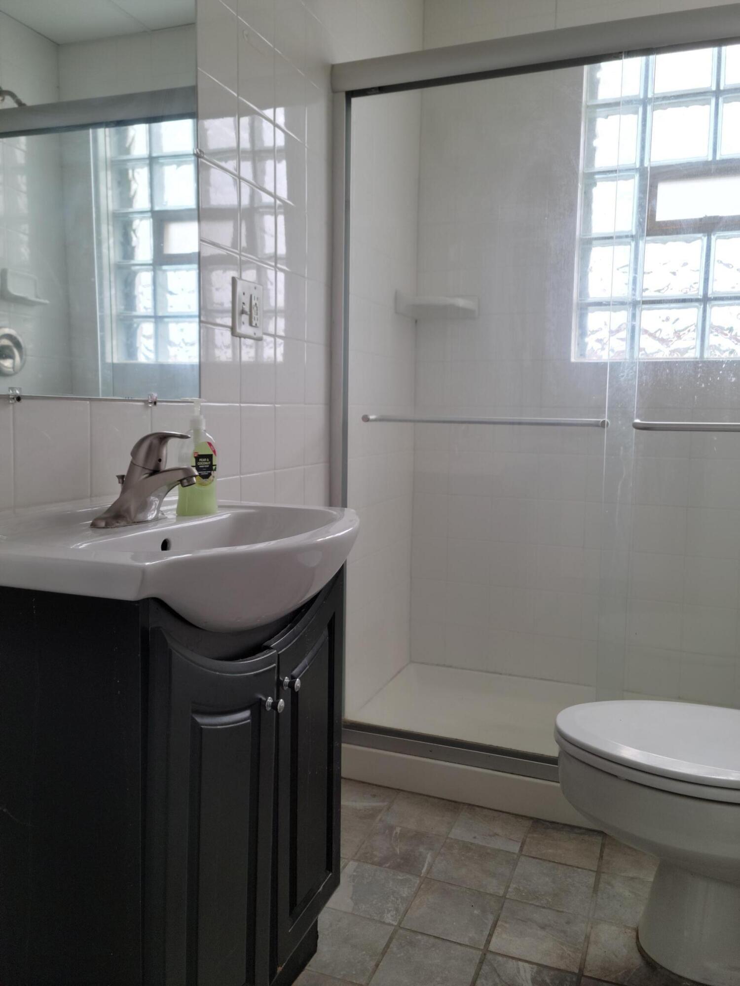 Kenosha, Wisconsin 53140, United States, 3 Bedrooms Bedrooms, ,1 BathroomBathrooms,Residential,Active,174582