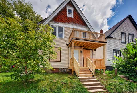 Photo of 2420 N 35th St, Milwaukee, WI 53210 (MLS # 1977171)
