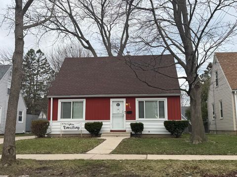 Photo of 5729 N 56th St, Milwaukee, WI 53218 (MLS # 1958338)