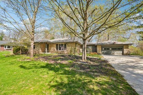 Photo of 1318 N 123rd Street St, Wauwatosa, WI 53226 (MLS # 1959229)