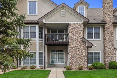 Photo of 6728 S 34th St, Franklin, WI 53132 (MLS # 1940047)