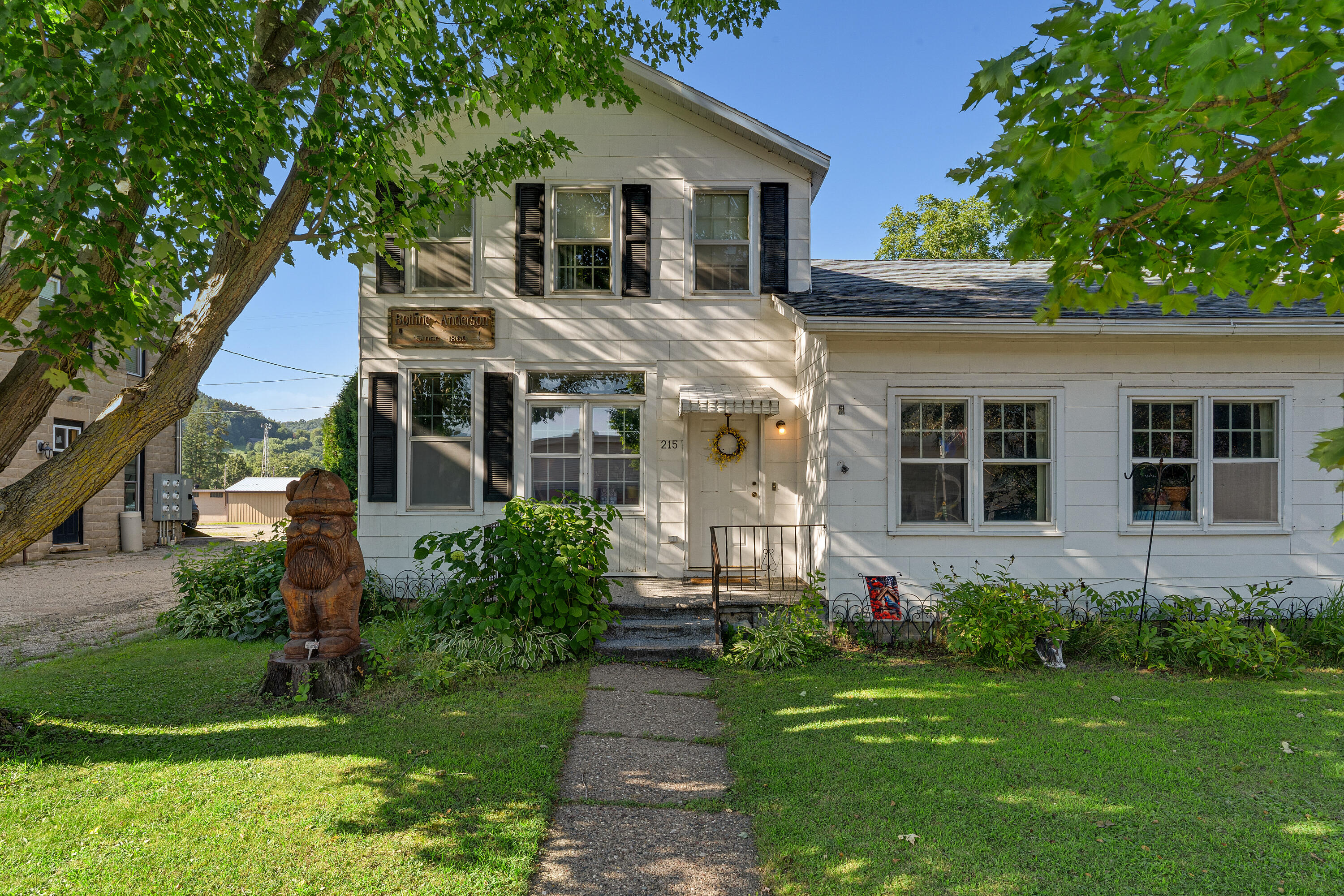 215 Central Ave
