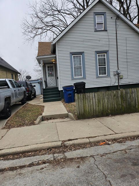 Photo of 1759 Hill St, Racine, WI 53404 (MLS # 1951741)