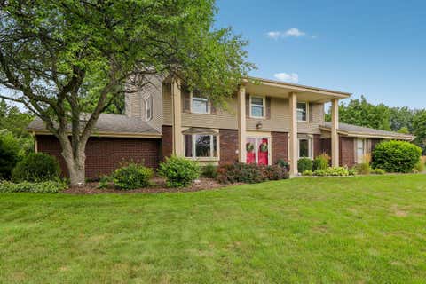 Photo of W182N8323 Georgetown Dr, Menomonee Falls, WI 53051 (MLS # 1975274)