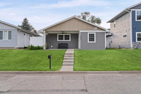 Photo of 2829 Hamilton St, La Crosse, WI 54603 (MLS # 1980810)