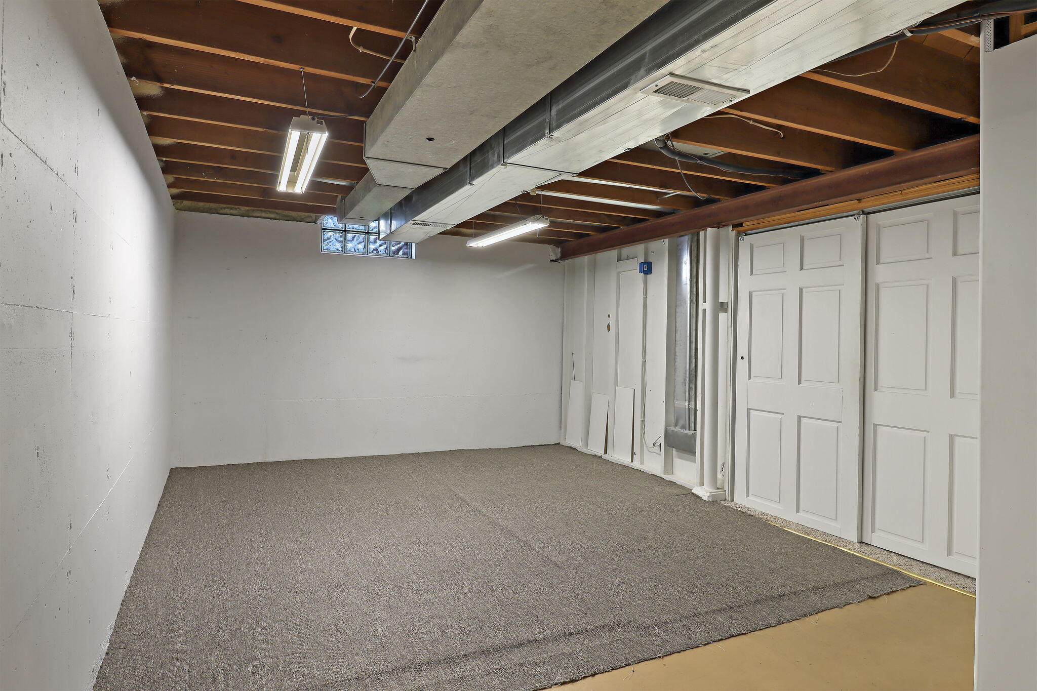 Kenosha, Wisconsin 53144, United States, 3 Bedrooms Bedrooms, ,2 BathroomsBathrooms,Residential,Active,225235