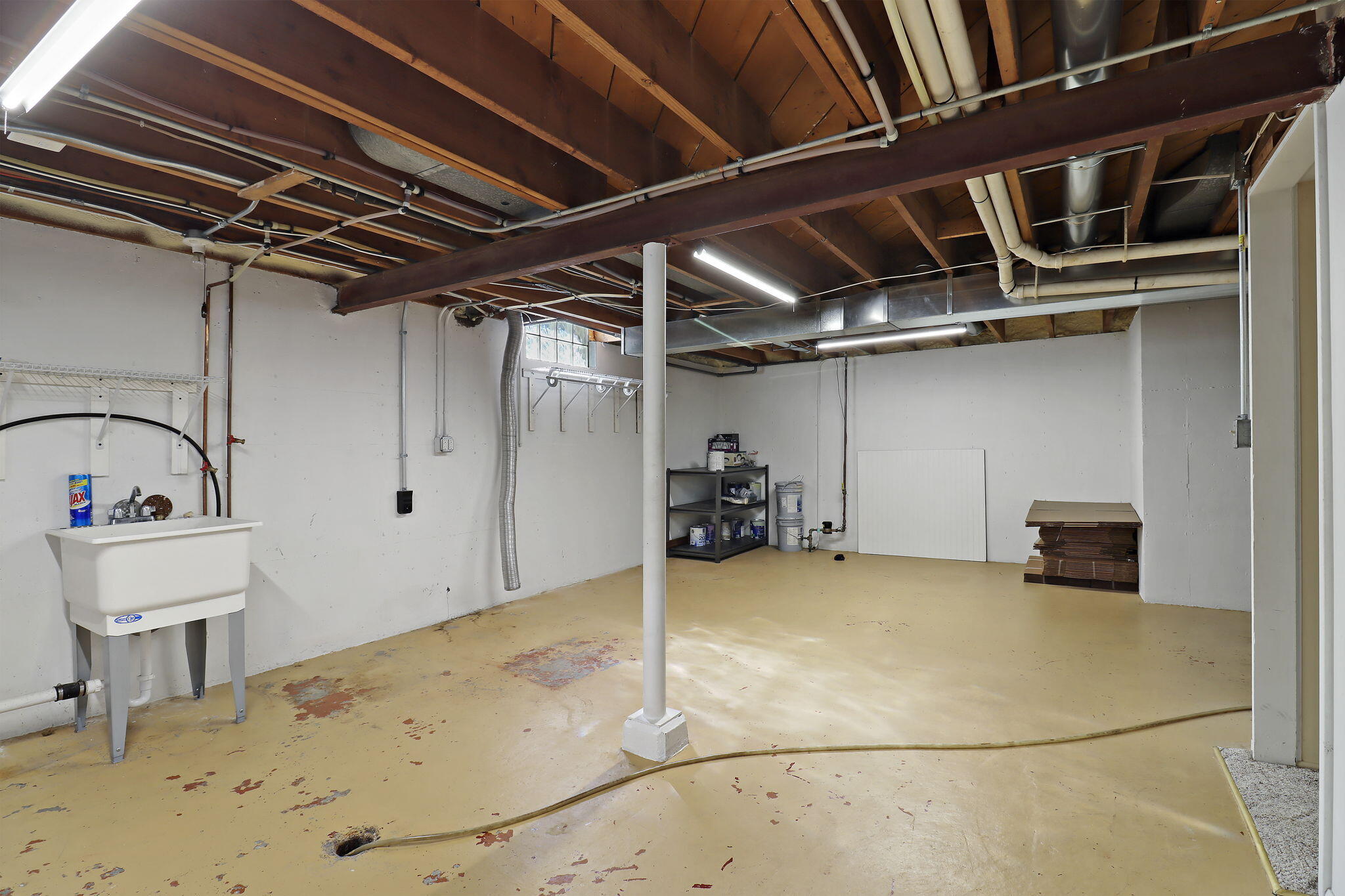 Kenosha, Wisconsin 53144, United States, 3 Bedrooms Bedrooms, ,2 BathroomsBathrooms,Residential,Active,225235