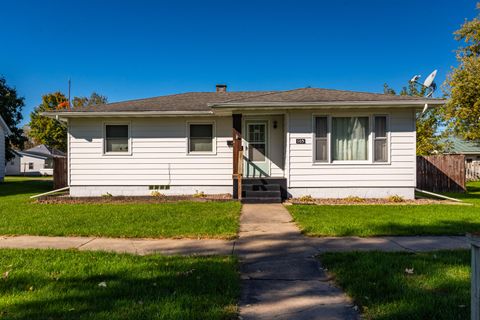 Photo of 105 2nd St, Melrose, WI 54642 (MLS # 1939480)