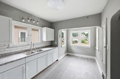 Photo of 3407 N 38th St N, Milwaukee, WI 53216 (MLS # 1973397)