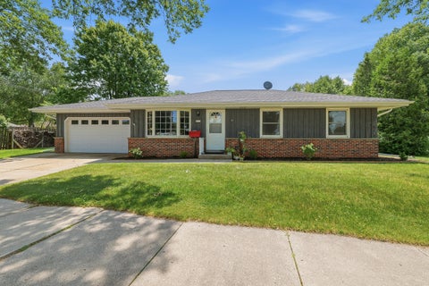 Photo of 1817 Wilson Ave, Sheboygan, WI 53081 (MLS # 1971074)