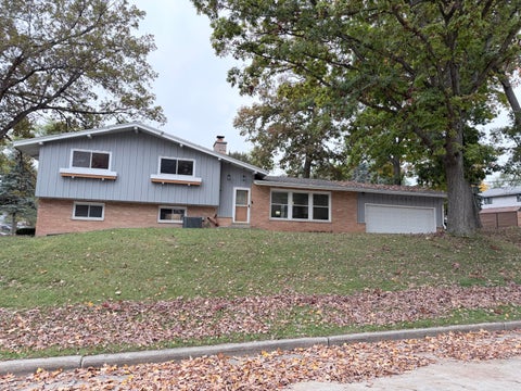 Photo of 12309 W Euclid Ave, West Allis, WI 53227 (MLS # 1985059)