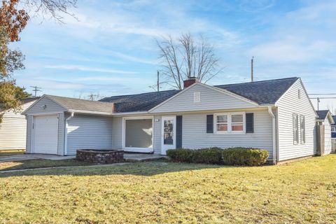 Photo of 5721 W Thurston Ave, Milwaukee, WI 53218 (MLS # 1946889)