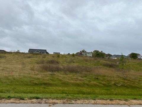 Photo of Lt27 Leasure Ct, East Troy, WI 53120 (MLS # 1940144)