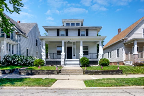Photo of 1110 Hayes Ave, Racine, WI 53405 (MLS # 1971288)