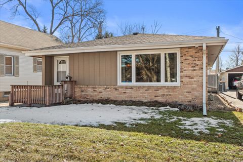 Photo of 8613 W Schlinger Ave, West Allis, WI 53214 (MLS # 1952409)