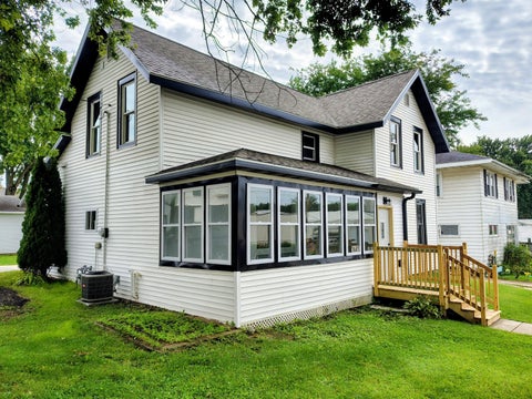 Photo of 805 Walker St, Wilton, WI 54670 (MLS # 1978447)