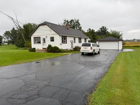 Photo of S99W20405 Parker Dr, Muskego, WI 53150 (MLS # 1981452)