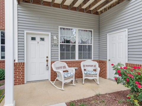 Photo of 695 W Dekora St, Saukville, WI 53080 (MLS # 1979147)