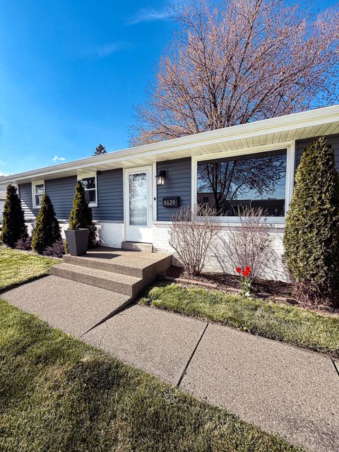 Photo of 8620 W Lynx Ave, Milwaukee, WI 53225 (MLS # 1959409)
