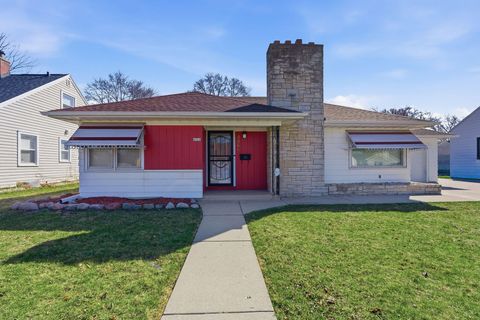 Photo of 4866 N 73rd St, Milwaukee, WI 53218 (MLS # 1959088)