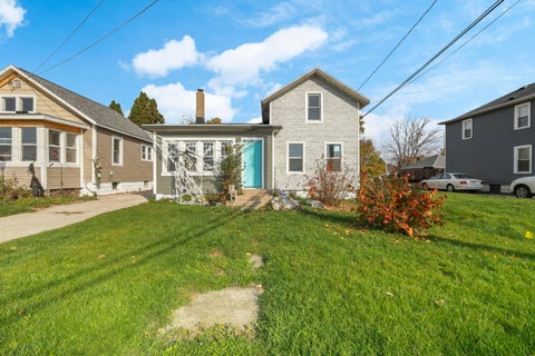 Photo of 432 W Delavan Dr, Janesville, WI 53546 (MLS # 1986361)