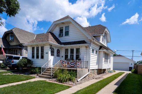 Photo of 1256 S 53rd St, West Milwaukee, WI 53214 (MLS # 1930275) Photo of 1256 S 53rd St, West Milwaukee, WI 53214 (MLS # 1930275)