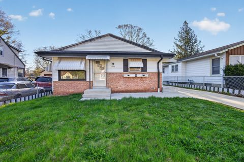 Photo of 6526 N 54th St, Milwaukee, WI 53223 (MLS # 1962211)