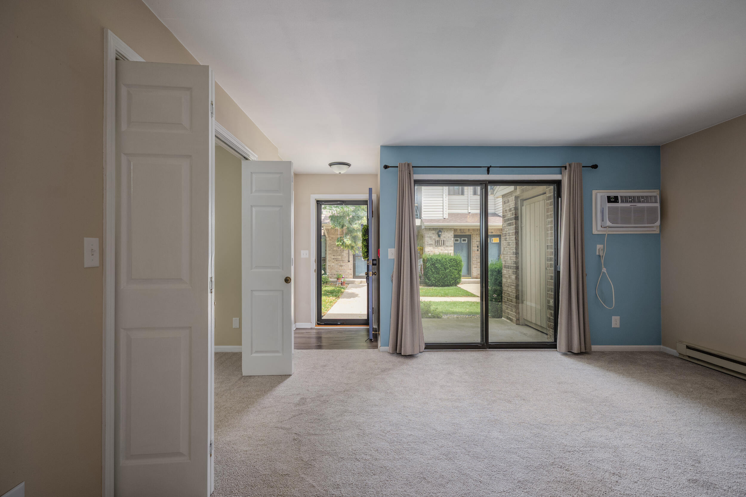 Kenosha, Wisconsin 53142, United States, 2 Bedrooms Bedrooms, ,2 BathroomsBathrooms,Residential,Active,174794