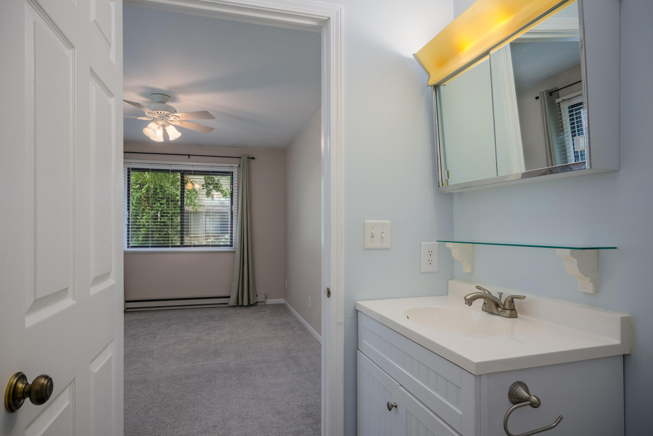 Kenosha, Wisconsin 53142, United States, 2 Bedrooms Bedrooms, ,2 BathroomsBathrooms,Residential,Active,174794