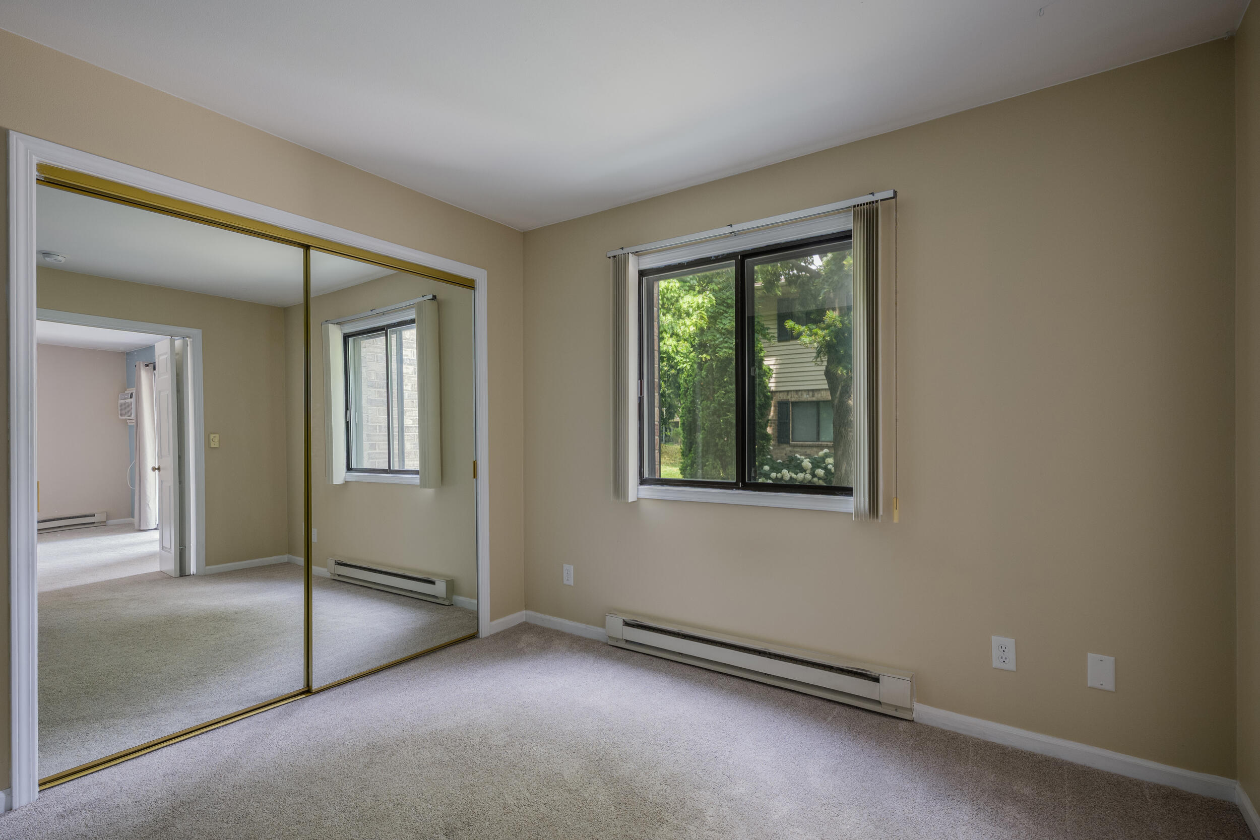 Kenosha, Wisconsin 53142, United States, 2 Bedrooms Bedrooms, ,2 BathroomsBathrooms,Residential,Active,174794